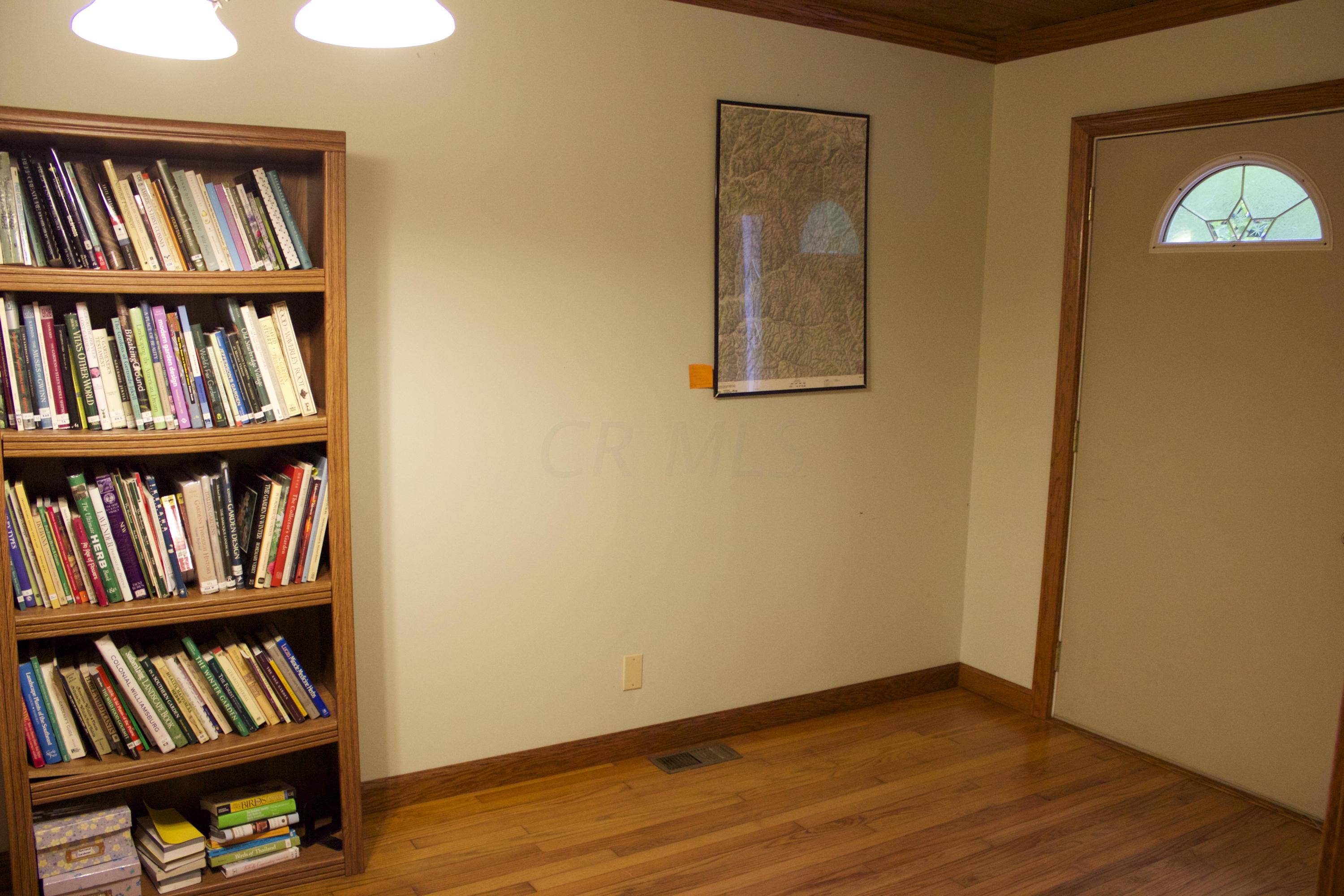 25270 Dunlap Road Rockbridge, OH 43149 - Photo 16 of 48 Gallery Image 16