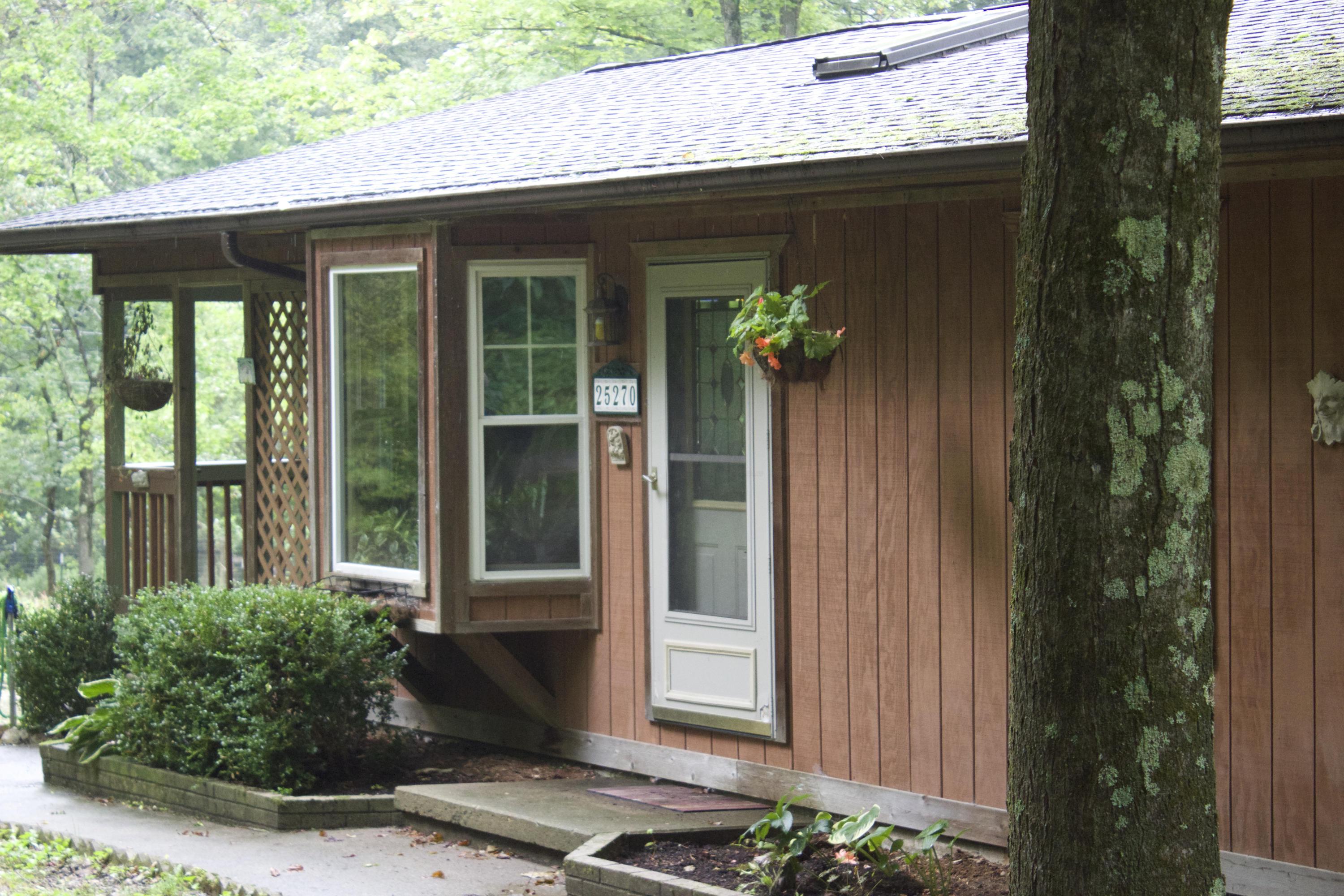 25270 Dunlap Road Rockbridge, OH 43149 - Photo 4 of 48 Gallery Image 4