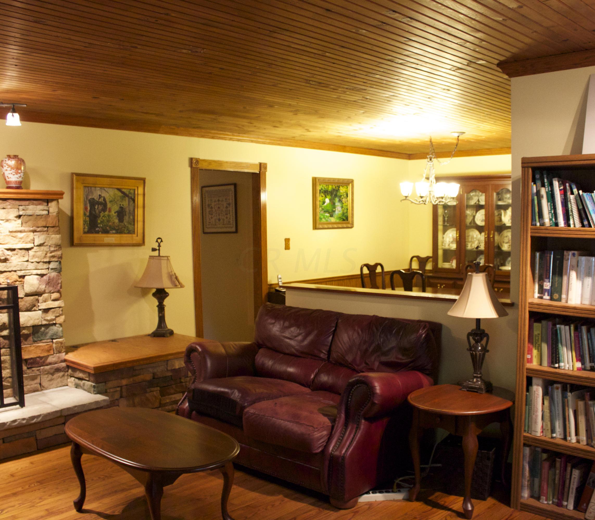 25270 Dunlap Road Rockbridge, OH 43149 - Photo 6 of 48 Gallery Image 6