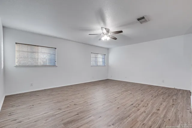 $276,500 | 10646 Manor Creek, San Antonio, TX 78245