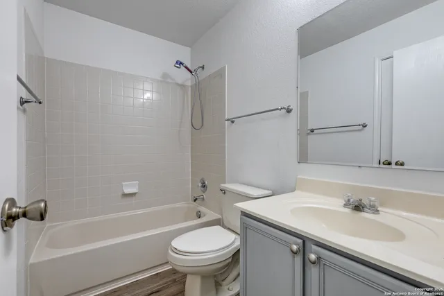 $276,500 | 10646 Manor Creek, San Antonio, TX 78245