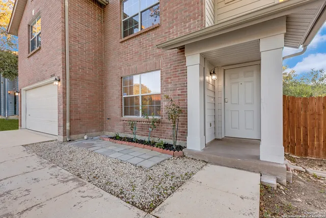 $276,500 | 10646 Manor Creek, San Antonio, TX 78245