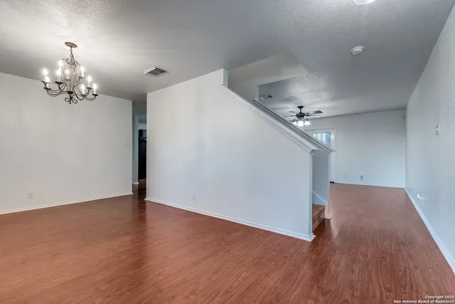 $276,500 | 10646 Manor Creek, San Antonio, TX 78245