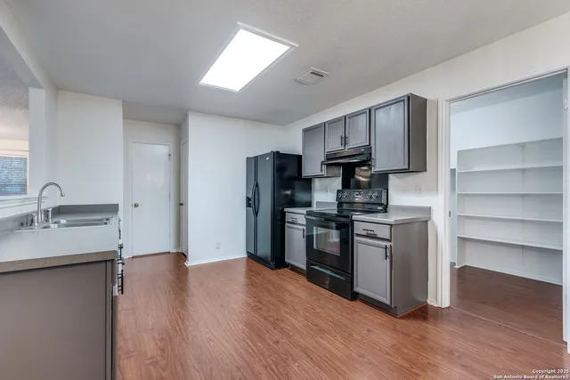 $276,500 | 10646 Manor Creek, San Antonio, TX 78245