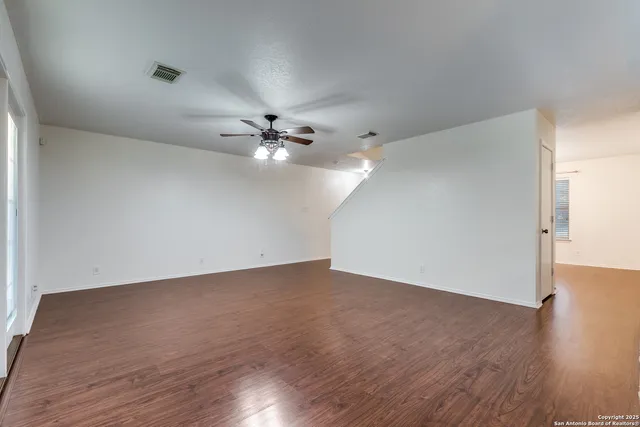 $276,500 | 10646 Manor Creek, San Antonio, TX 78245