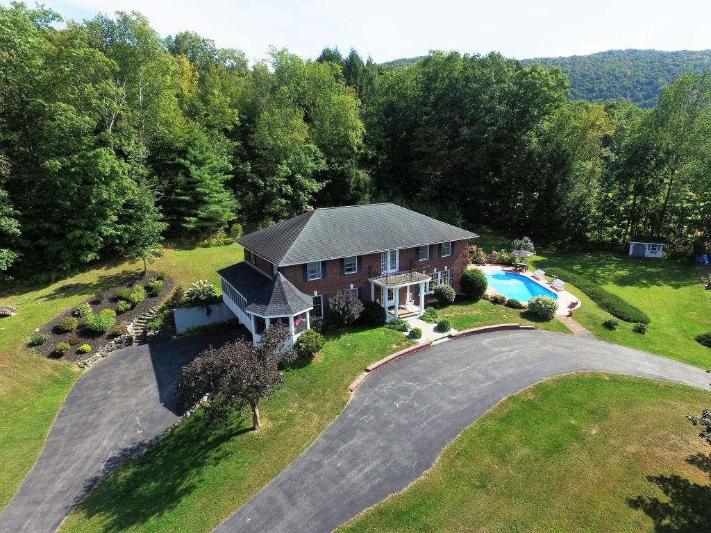 321 South Mendon Road Mendon, VT 05701 - Photo 1 of 34