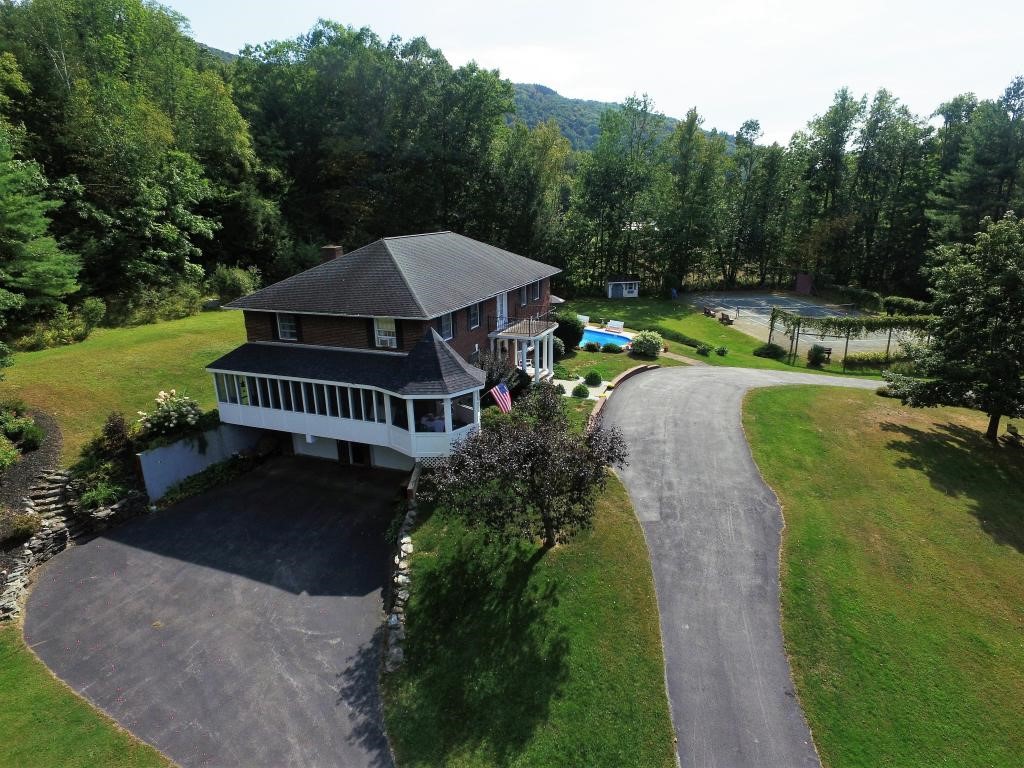 321 South Mendon Road Mendon, VT 05701 - Photo 4 of 34