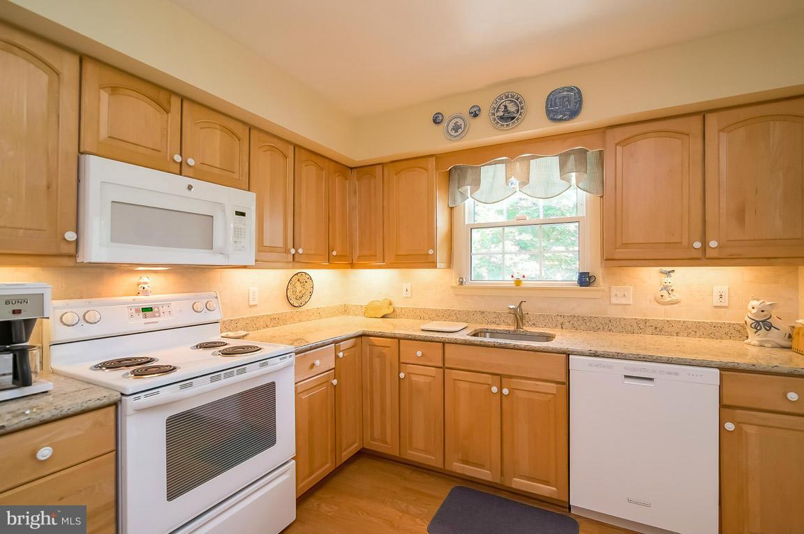 5144 Perry Road Mount Airy, MD 21771 - Photo 4 of 29 Kitchen