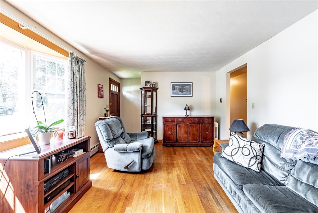 271 Bolton Street Springfield, MA 01119 - Photo 13 of 27 Gallery Image 13