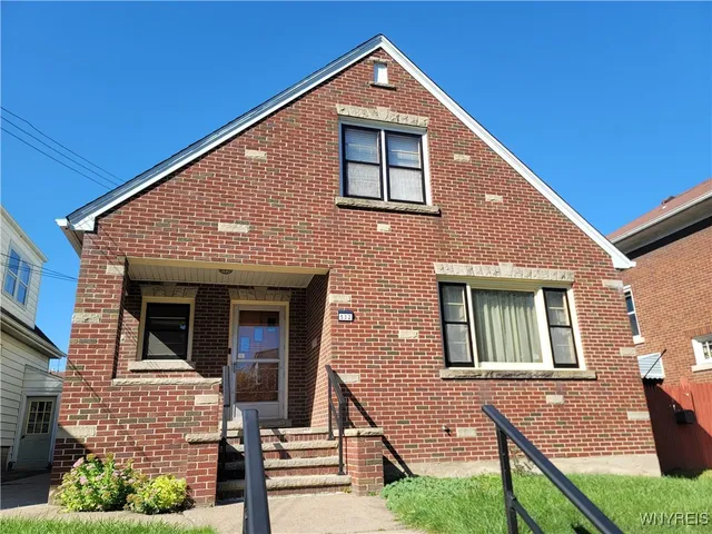 $1,200 | 532 16th Street, Niagara Falls, NY 14301