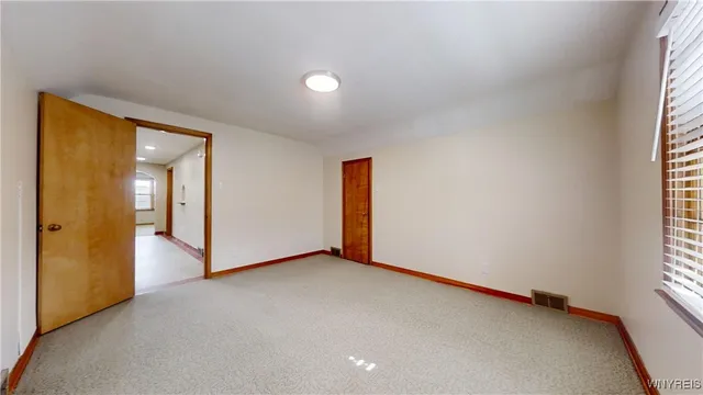 $1,200 | 532 16th Street, Niagara Falls, NY 14301