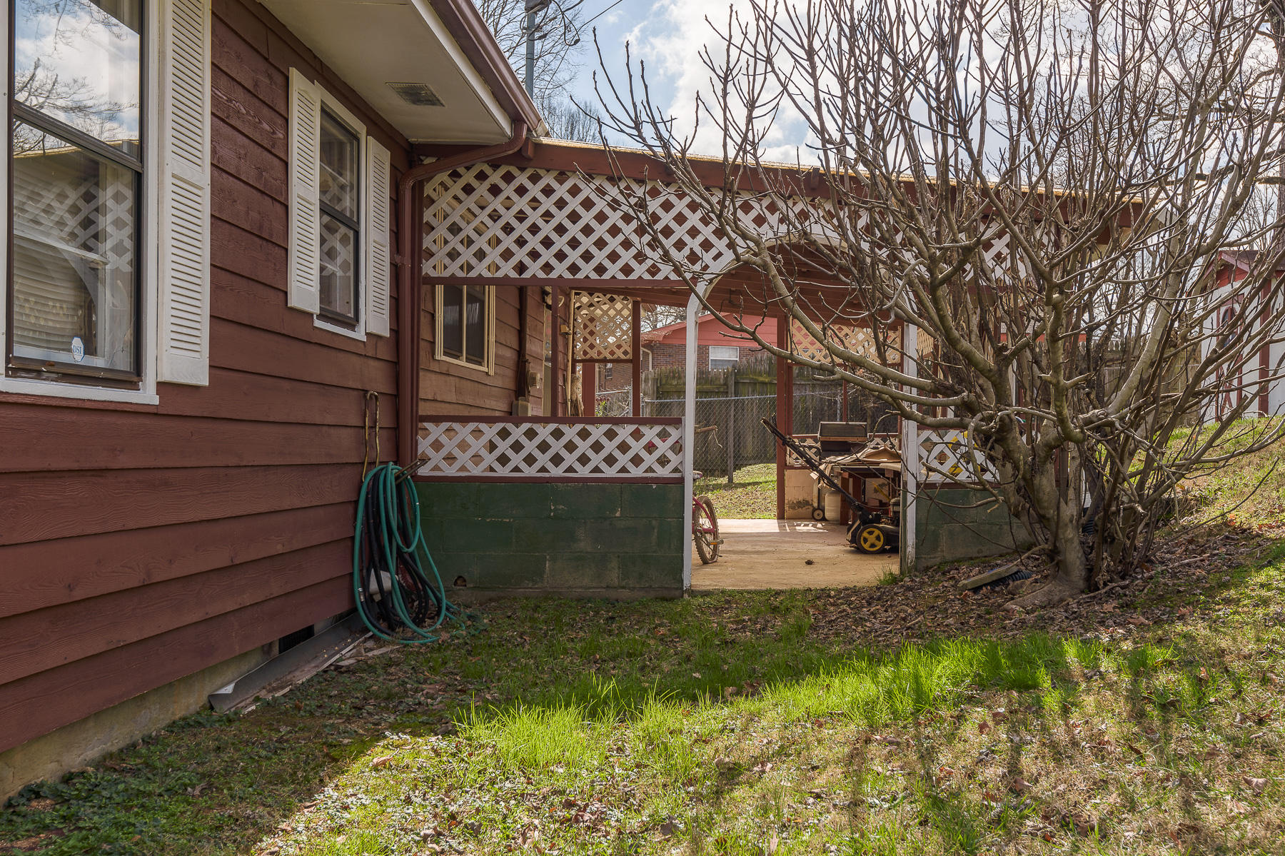 3964 Webb Road Chattanooga, TN 37416 - Photo 20 of 25 Back Porch