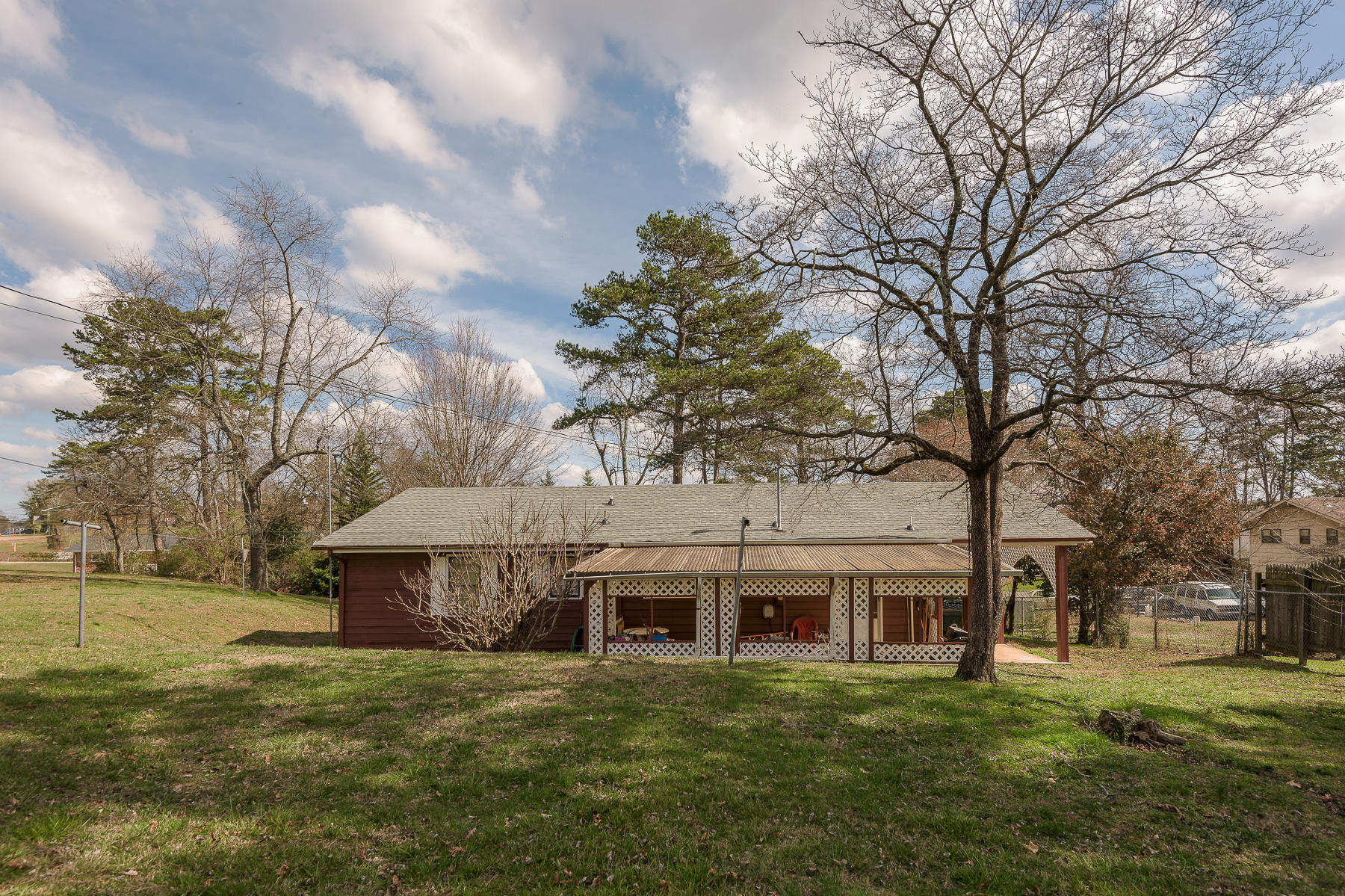 3964 Webb Road Chattanooga, TN 37416 - Photo 23 of 25 Back View