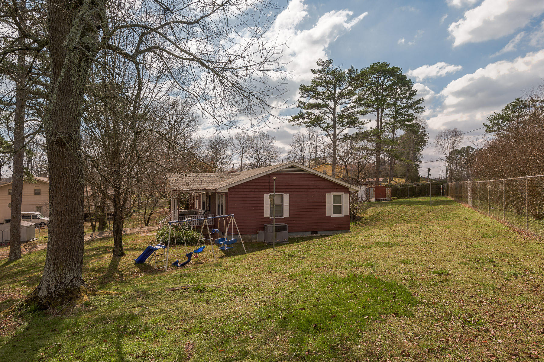 3964 Webb Road Chattanooga, TN 37416 - Photo 24 of 25 Side View