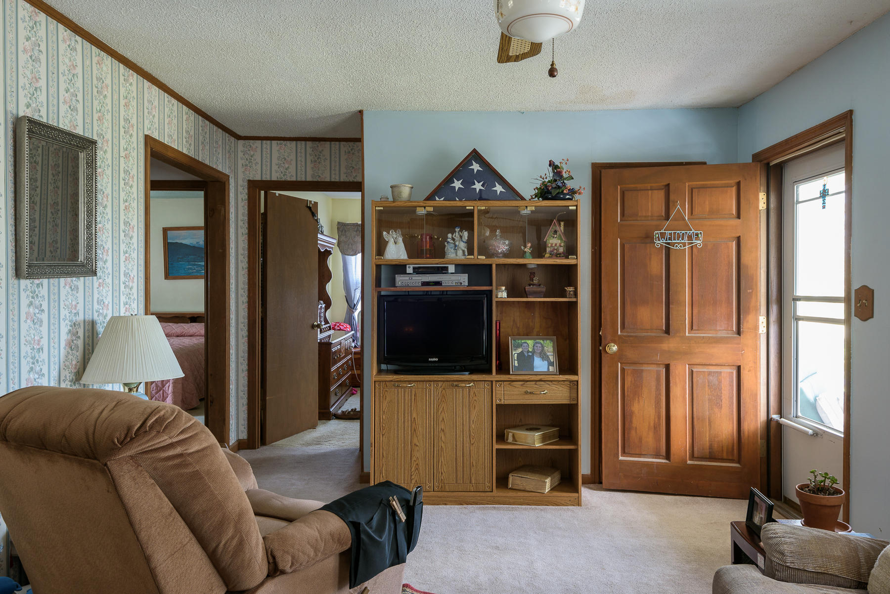 3964 Webb Road Chattanooga, TN 37416 - Photo 6 of 25 Living Room