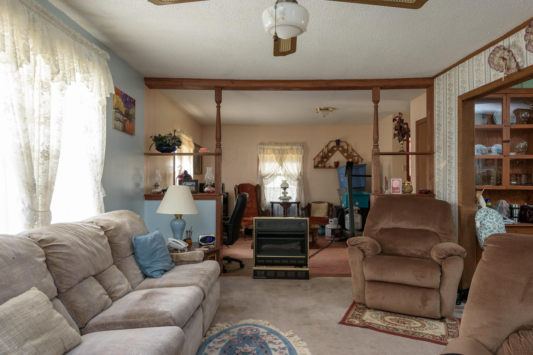3964 Webb Road Chattanooga, TN 37416 - Photo 8 of 25 Living Room