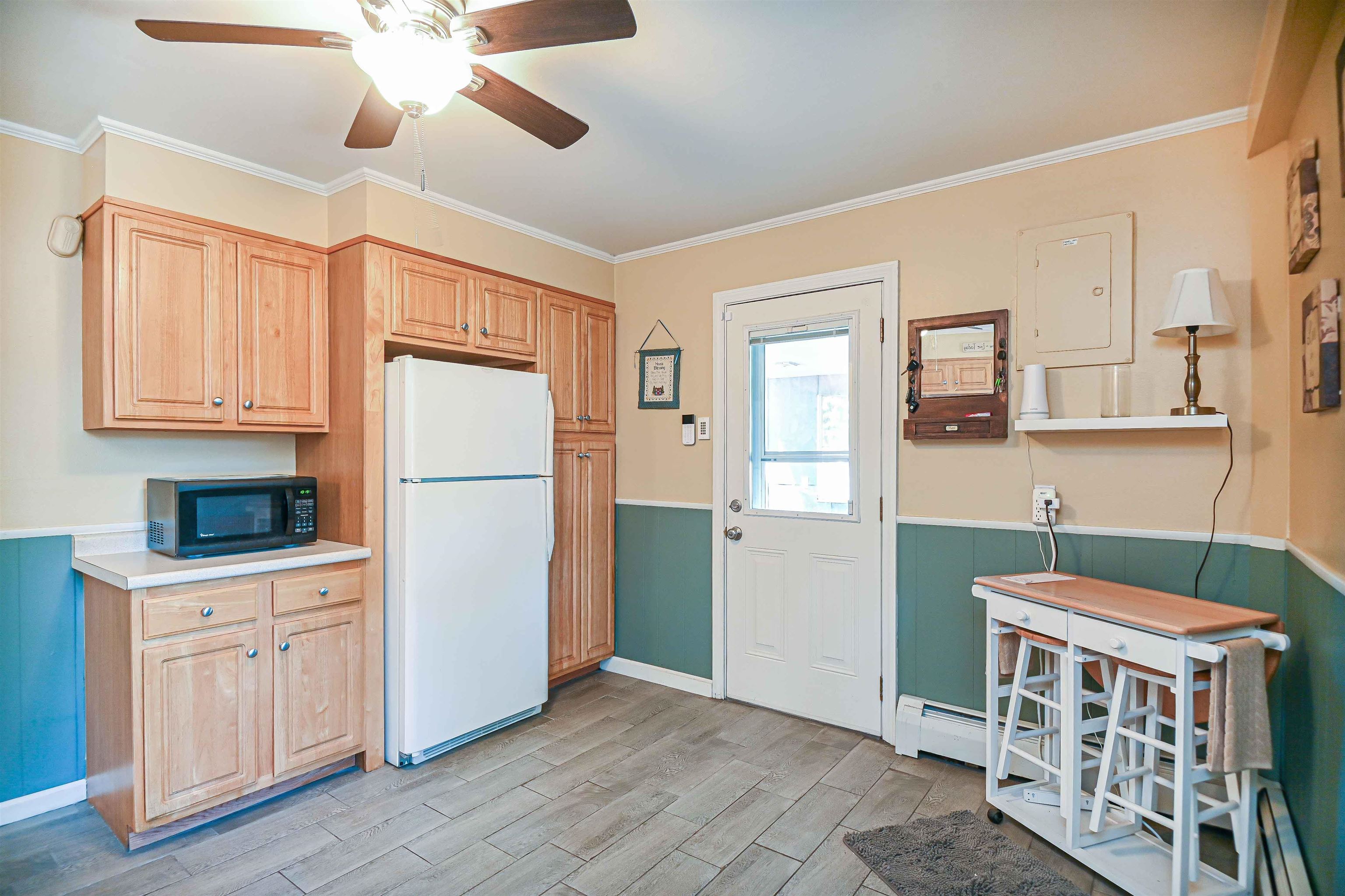 94 Gordon Street Manchester, NH 03109 - Photo 8 of 39