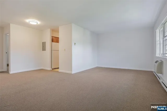 $278,500 | 87 North Maple Avenue, Park Ridge, NJ 07656