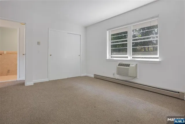 $278,500 | 87 North Maple Avenue, Park Ridge, NJ 07656