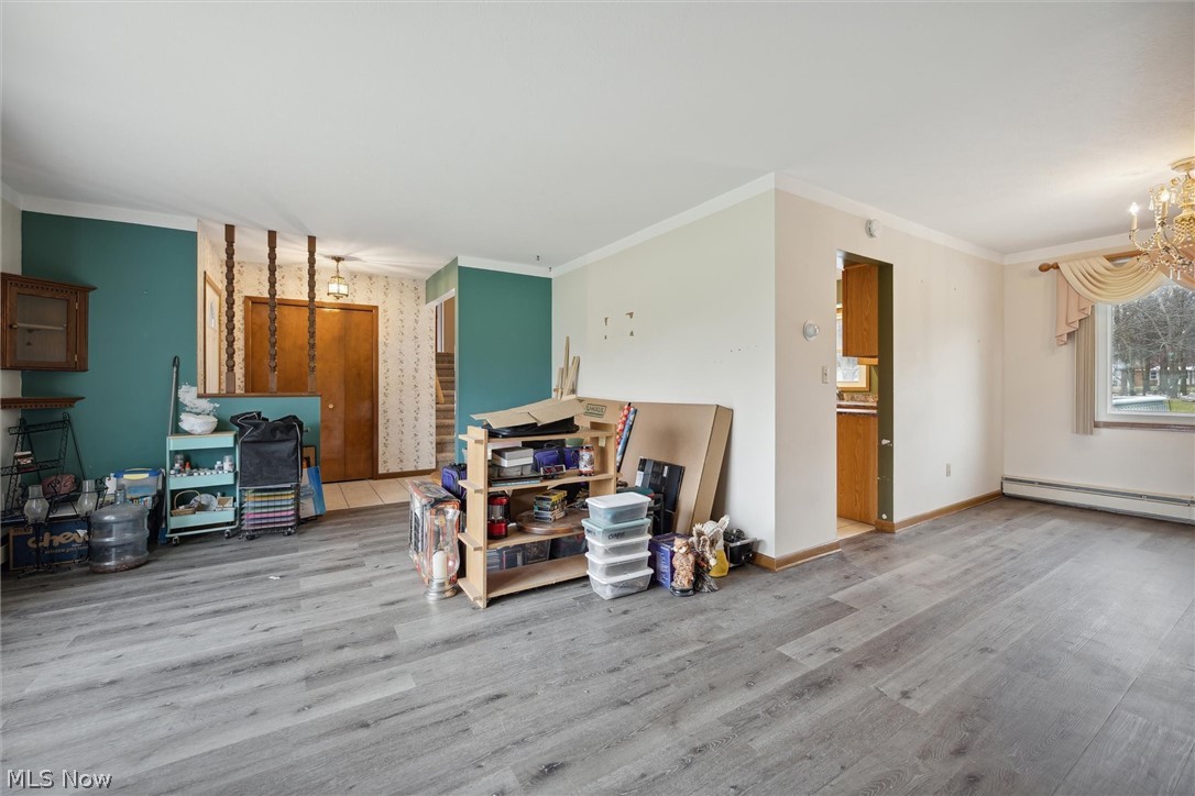 403 Harris Road Richmond Heights, OH 44143 - Photo 2 of 35 Living Room