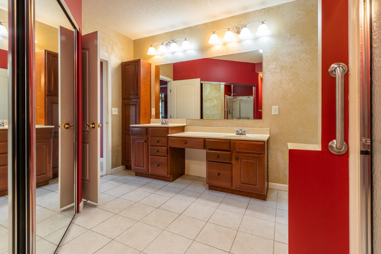 504 Riverscape Court Lawrenceburg, IN 47025 - Photo 26 of 42 Gallery Image 26