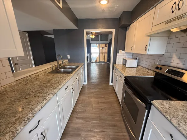 $84,900 | 11869 Algonquin Drive, Houston, TX 77089