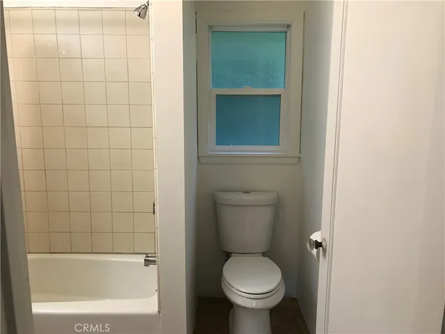 $1,950 | 7375 Scotts Valley Road, Lakeport, CA 95453