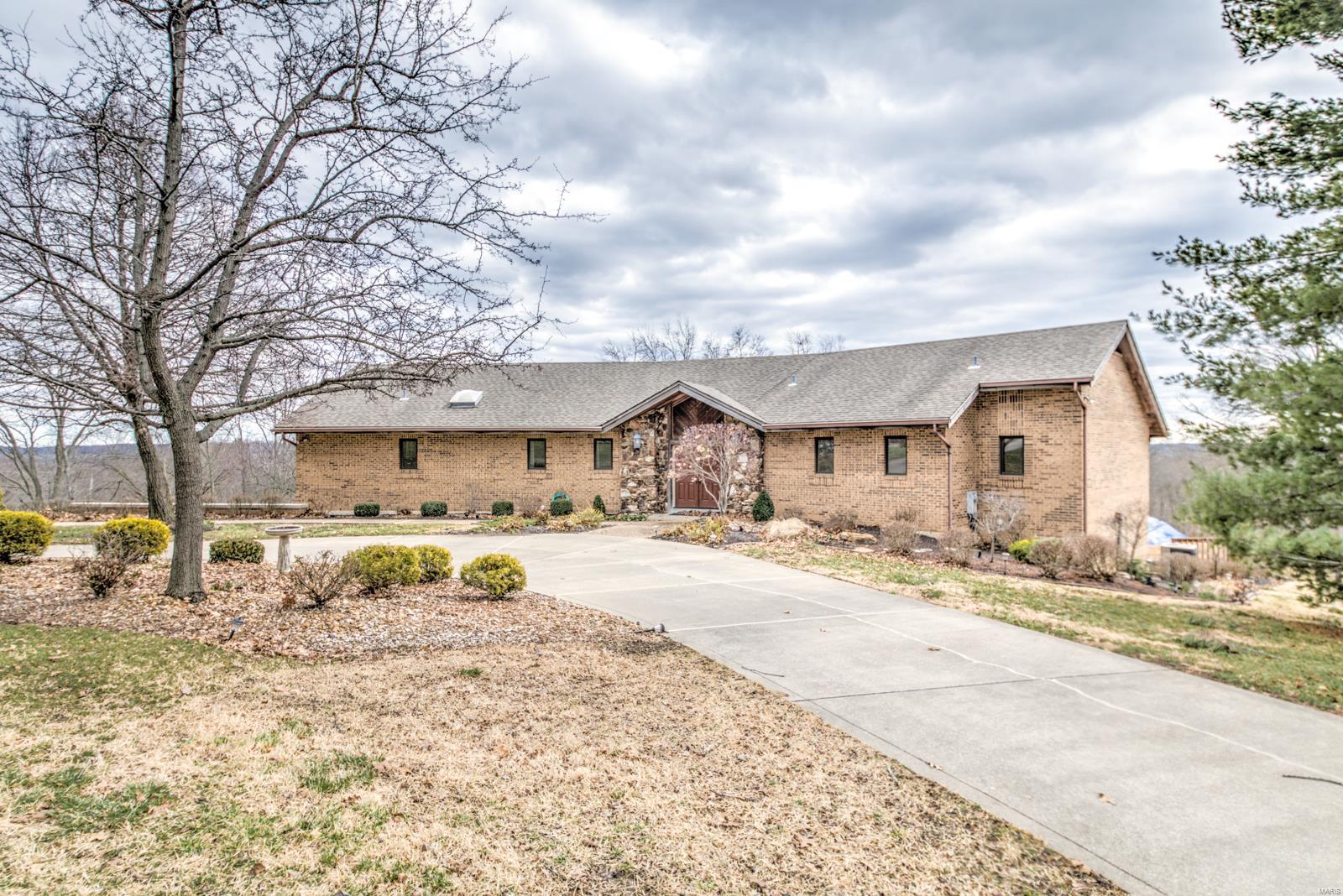 410 Holden Road Defiance, MO 63341 - Photo 1 of 25 Gallery Image 1