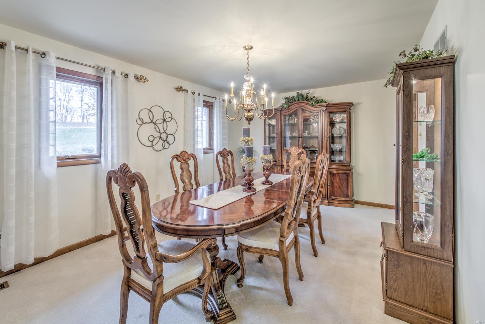 410 Holden Road Defiance, MO 63341 - Photo 9 of 25 Gallery Image 9