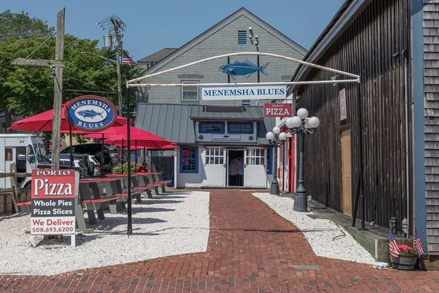 $599,000 | 124 Skiff Avenue, Unit A11, Tisbury, MA 02568