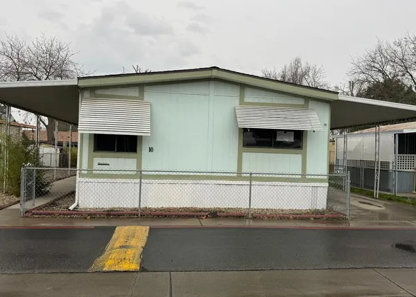 $100,000 | 220 South Madera Avenue, Unit SPC10, Kerman, CA 93630