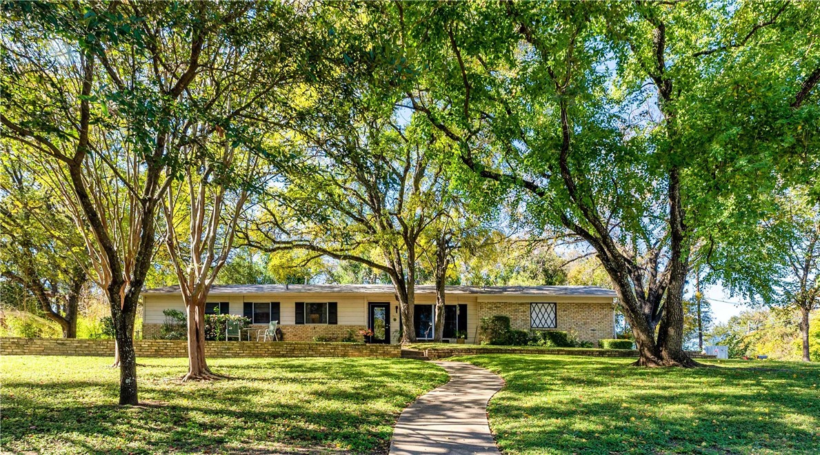 1607 Taylor Gaines Street Austin, TX 78741 - Photo 1 of 1