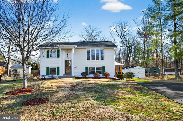 a view of a volley ball court