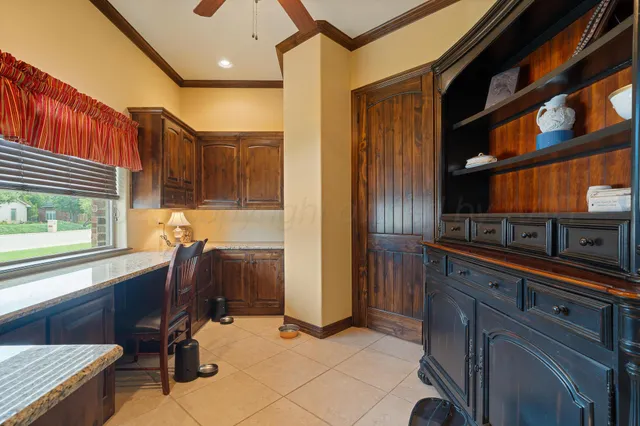 $825,000 | 2107 Plains Avenue, Hereford, TX 79045