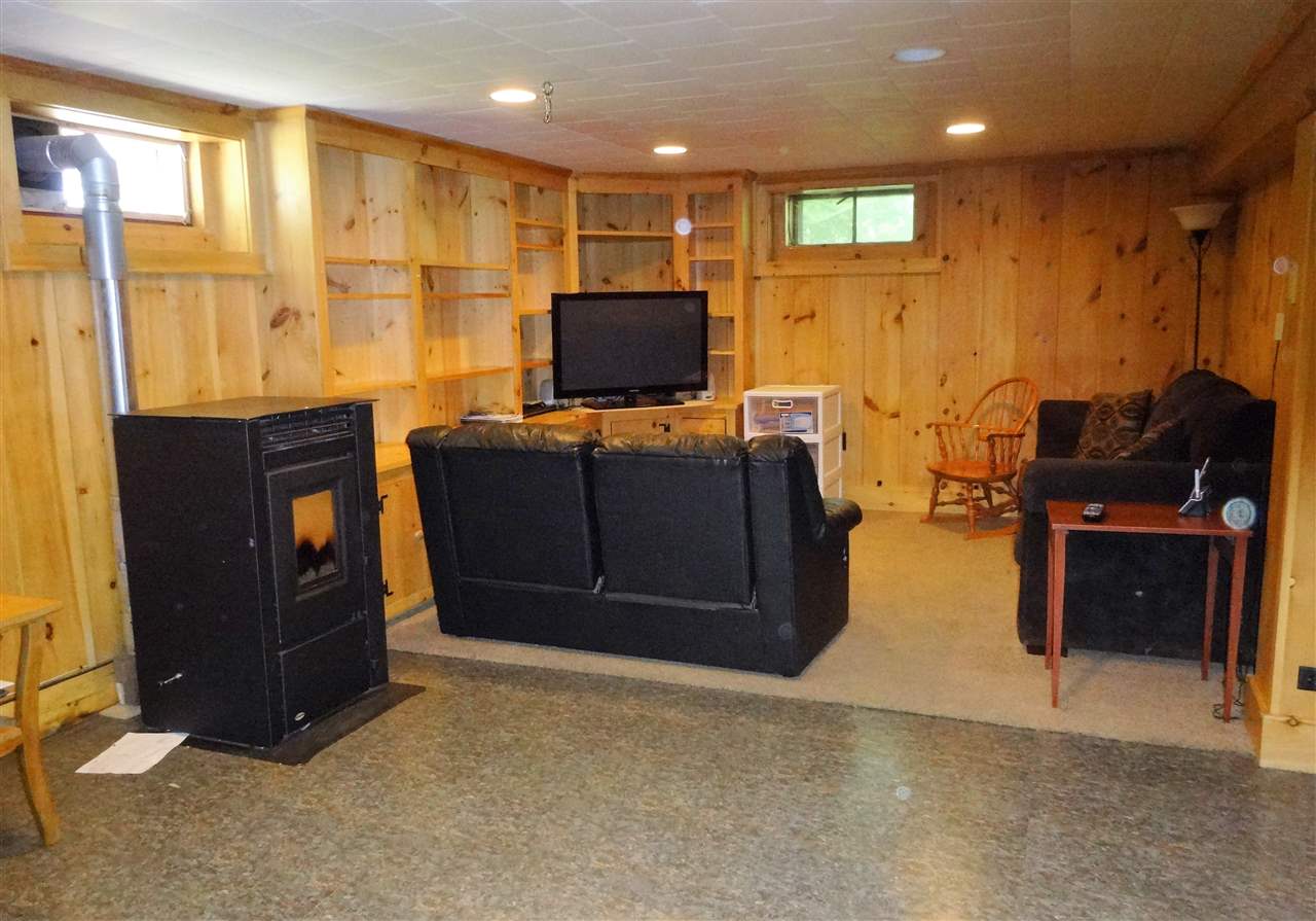 710 Hurricane Road Keene, NH 03431 - Photo 12 of 16