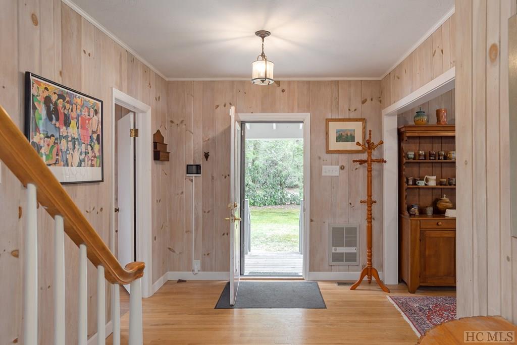 107 Lance Road Cashiers, NC 28717 - Photo 3 of 41 Gallery Image 3