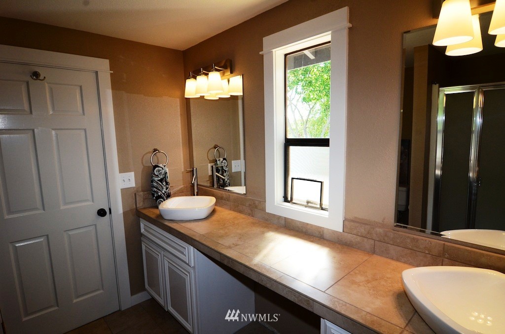 5822 Deer Lagoon Road Langley, WA 98260 - Photo 9 of 15 Gallery Image 9