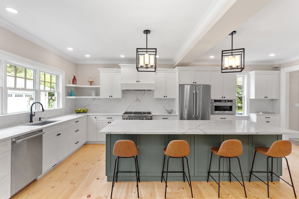 231 Concord Road Bedford, MA 01730 - Photo 12 of 42 Gallery Image 12