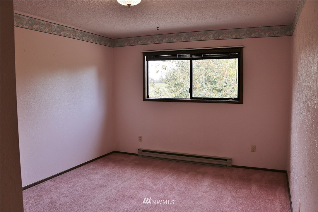 8539 Weidkamp Road Lynden, WA 98264 - Photo 23 of 25