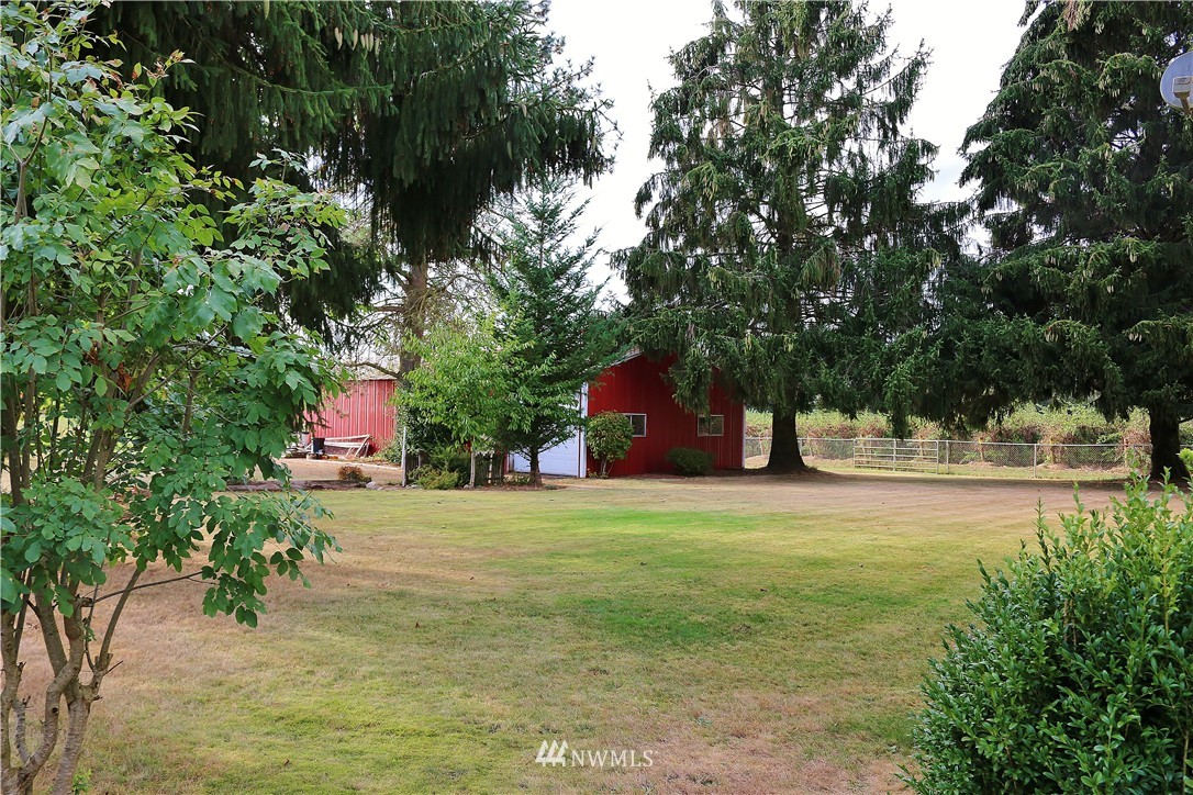8539 Weidkamp Road Lynden, WA 98264 - Photo 5 of 25
