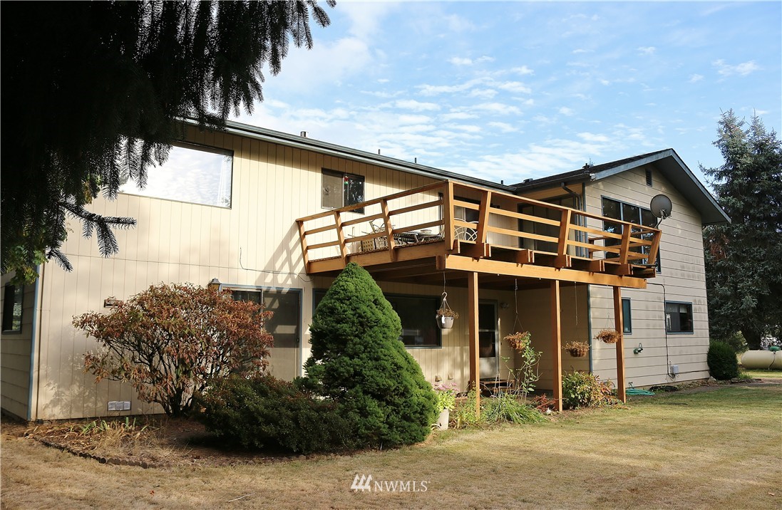 8539 Weidkamp Road Lynden, WA 98264 - Photo 7 of 25