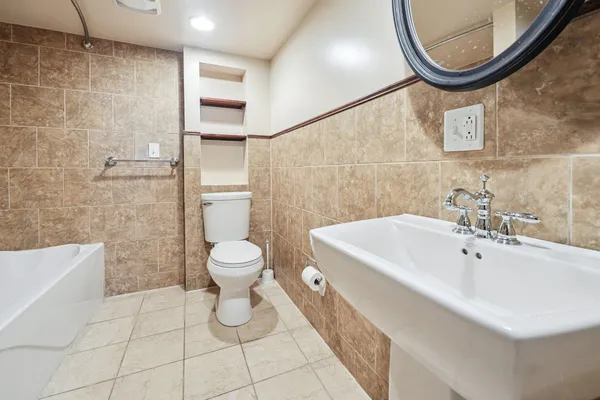 $224,900 | 1137 Lyons Street, Hammond, IN 46320