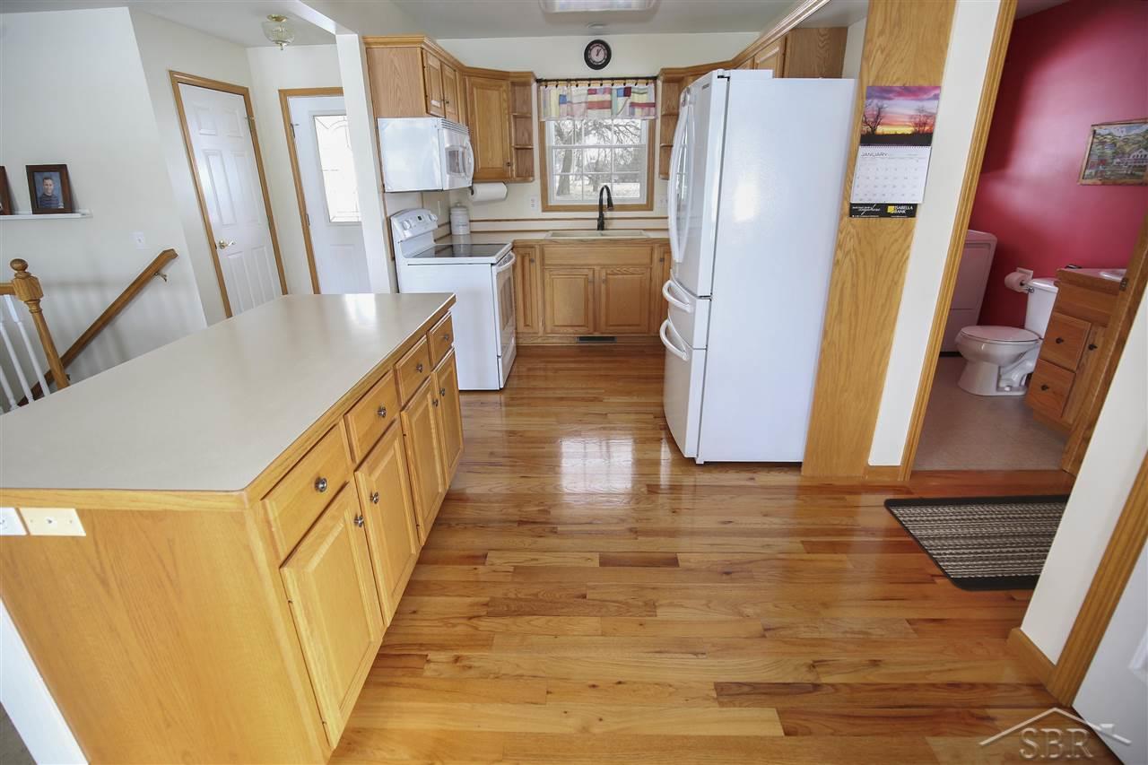 1480 North Hemlock Road Hemlock, MI 48626 - Photo 12 of 42 Real Wood Floors