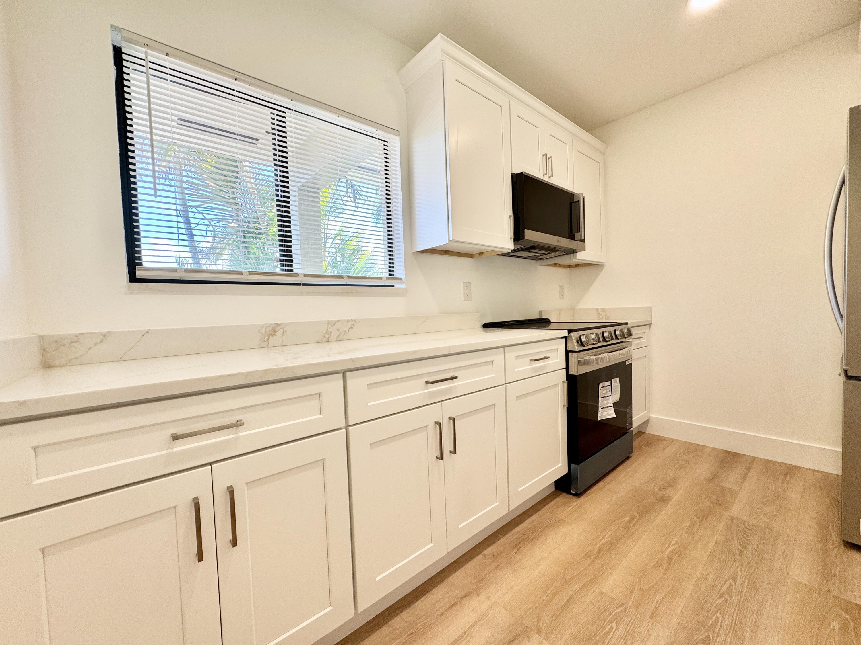 140 Northwest 70th Street, Unit 2030 Boca Raton, FL 33487 - Photo 6 of 53 IMG_8236