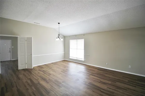 $1,995 | 2018 Garden Crest Lane, Dallas, TX 75232