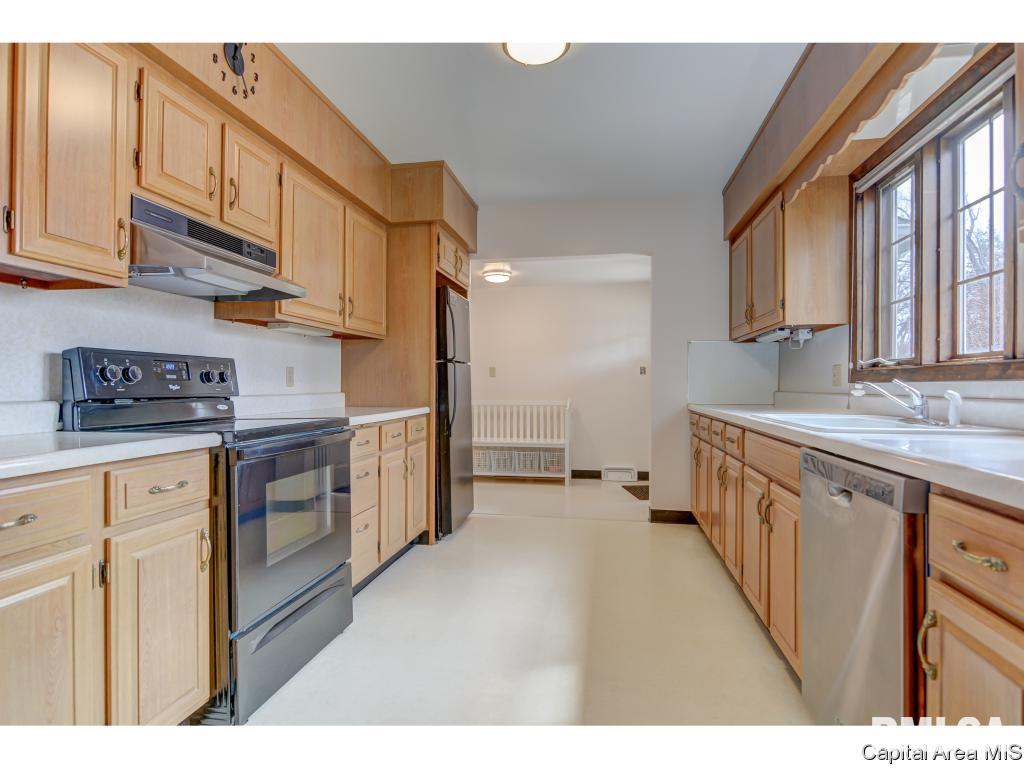 42 North Fox Mill Lane Springfield, IL 62712 - Photo 8 of 36 Gallery Image 8