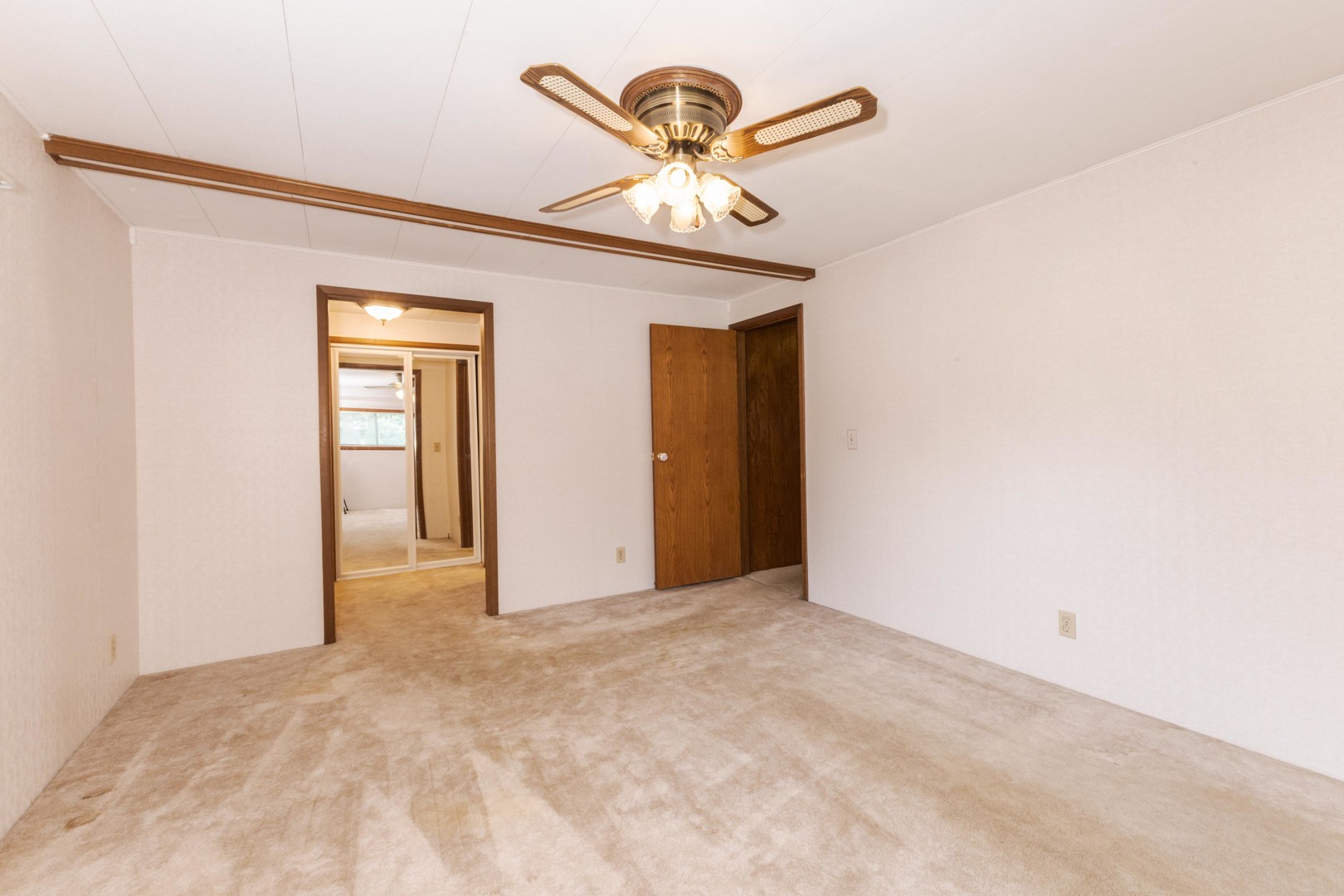 502 South Union Street Dwight, IL 60420 - Photo 32 of 47 a view of an empty room