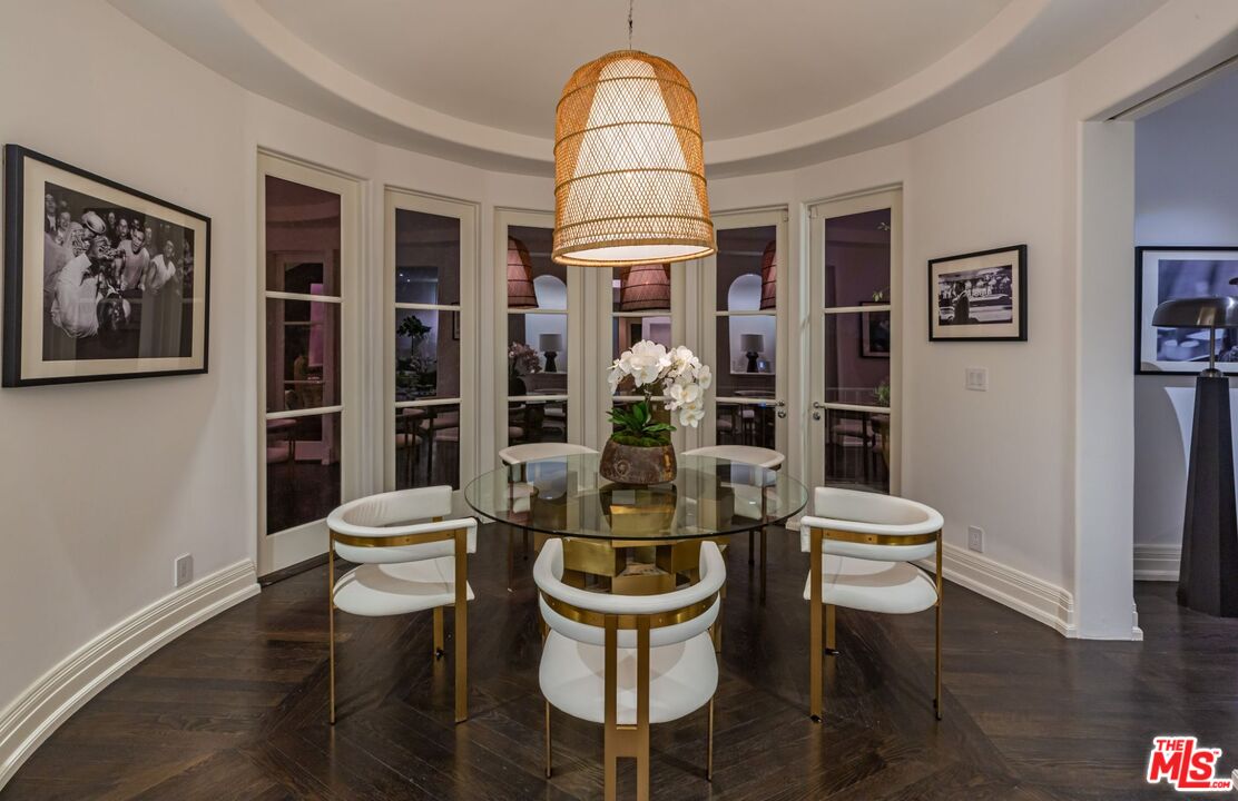 8 Oakmont Drive Los Angeles, CA 90049 - Photo 40 of 46 a bathroom with a toilet a sink and a shower