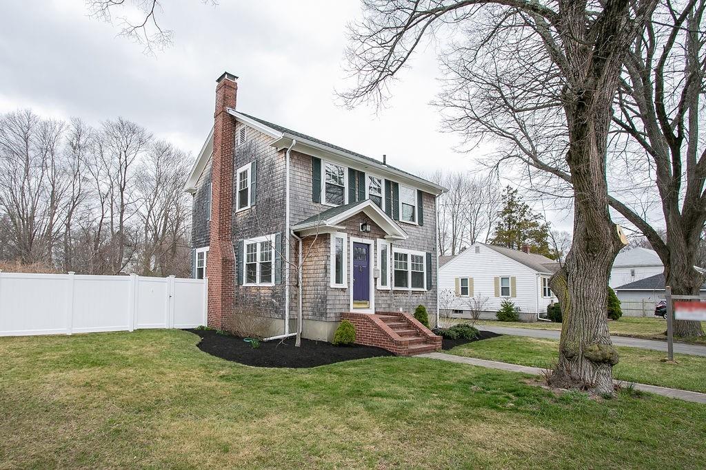 9 Alvin Road Plymouth, MA 02360 - Photo 4 of 40