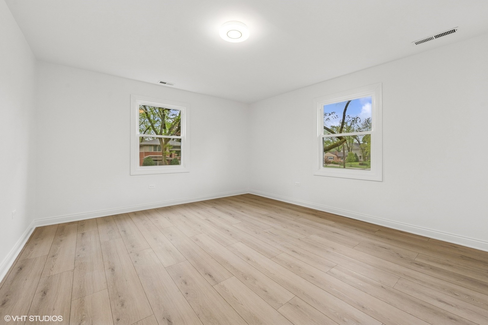 2272 Asbury Road Northbrook, IL 60062 - Photo 23 of 26